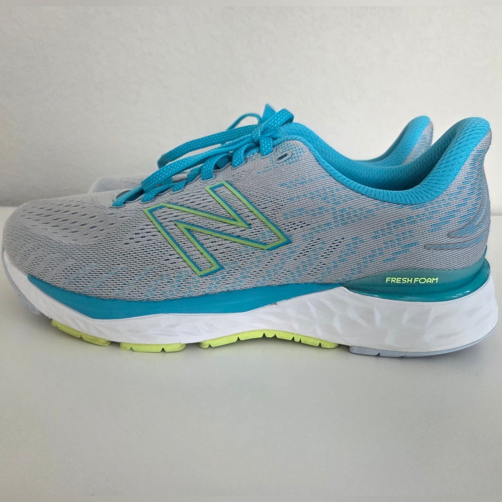 New Balance Women's Athletic Shoes